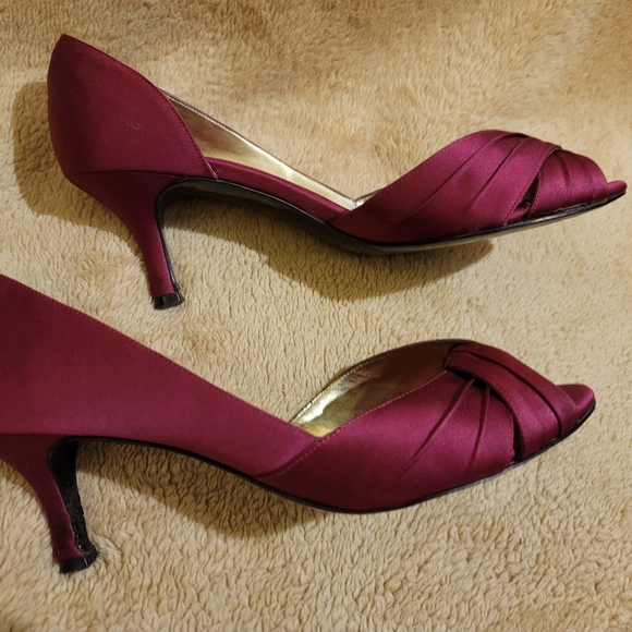 Ladies Shoes - Picture 3 of 6